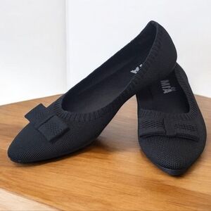 MIA Black Textile Slip-On Bow Pointed Toe Flats Size 6